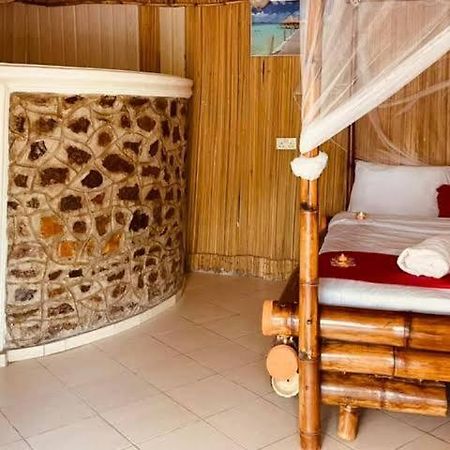 Ches Bay Resort Nangina Esterno foto